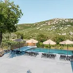 شقة Iphigenia At
