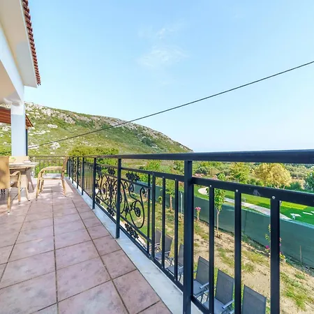 Iphigenia At דירה