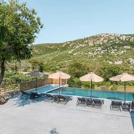 Διαμέρισμα Iphigenia At *