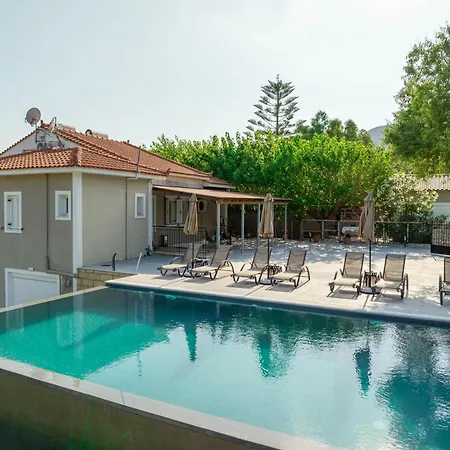 דירה Iphigenia At