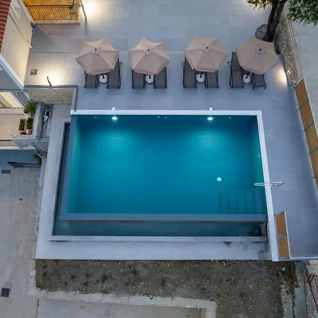 Iphigenia At Διαμέρισμα Κατελειός