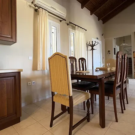 Apartament Iphigenia At Kateleios