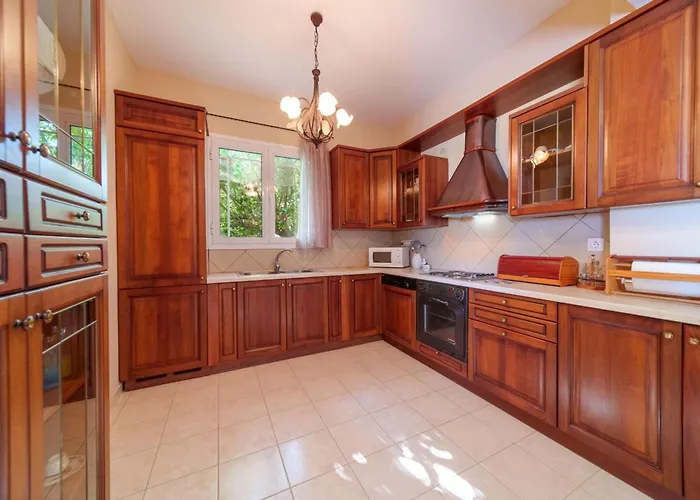 Iphigenia At Kateliósz