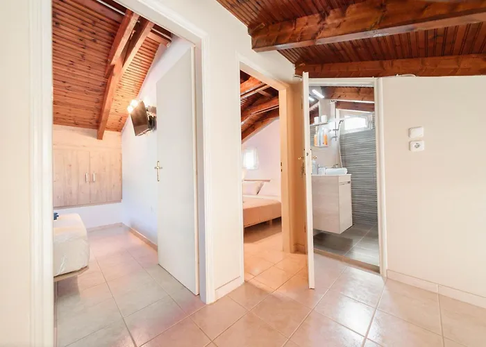 Iphigenia At Apartman Kateliósz