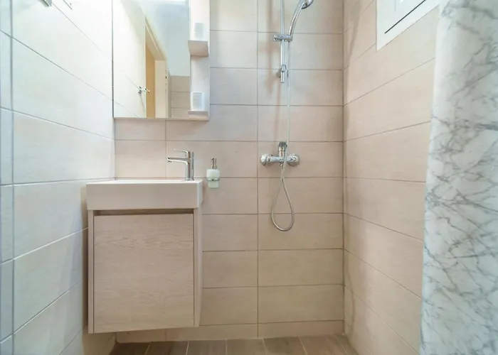 Iphigenia At Apartman Kateliósz