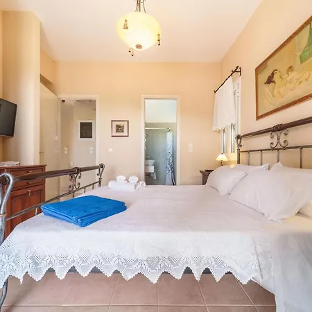 Appartement Iphigenia At *